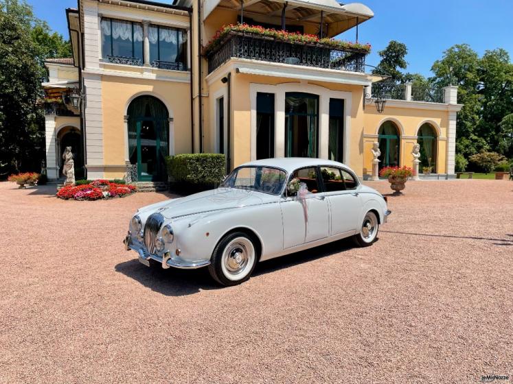 2. Jaguar MK II Daimler 250 V8 Saloon del 1968