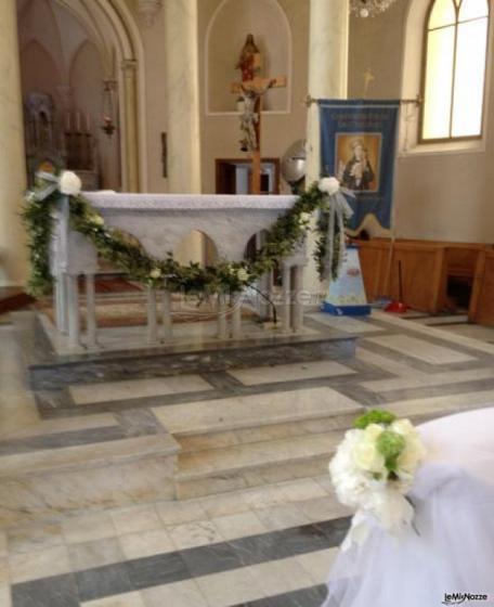 Allestimento della chiesa - Alba Flora Home