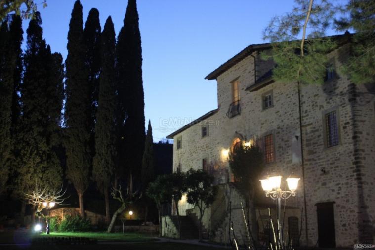 L'esterno e il giardino della villa