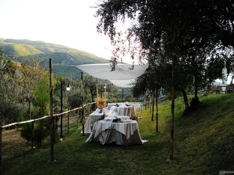 Agriturismo Al Regio Tratturo - Allestimento dei tavoli per il matrimonio