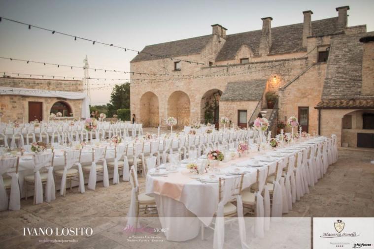 Masseria Bonelli - L'allestimento all'esterno a colori