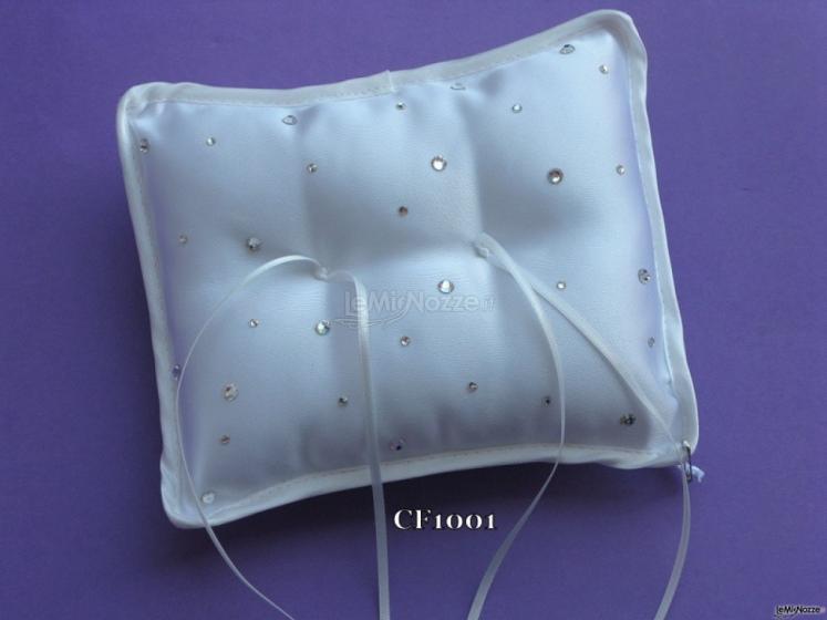 Portafede in raso tempestato di strass swarovsky - Accessori Pamù