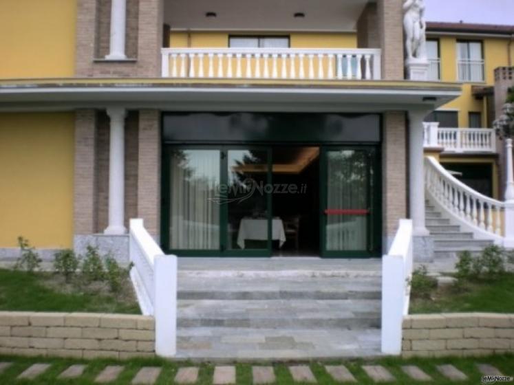 Ingresso del ristorante per il ricevimento di nozze